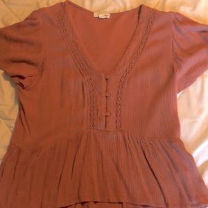 Eyeshadow  (Blouse top)